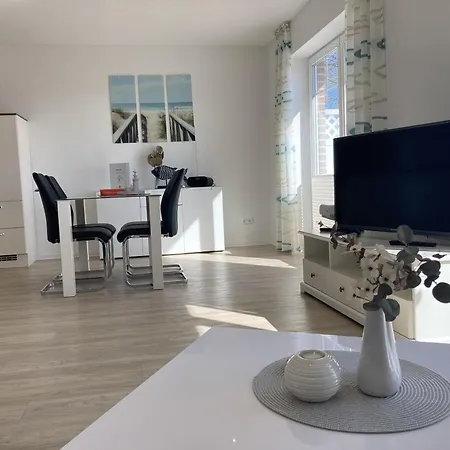 Lee - Am Kampland 20 *